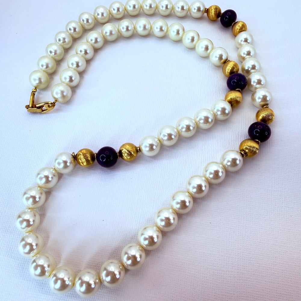 Napier Vintage Faux Pearl Necklace Purple Gold Tone Beads Clasp 30 Inch